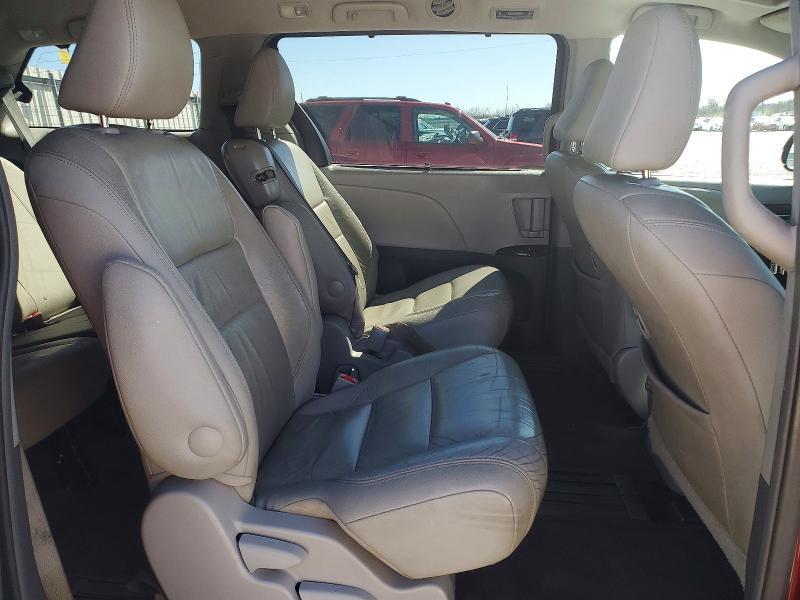 2016 Toyota Sienna