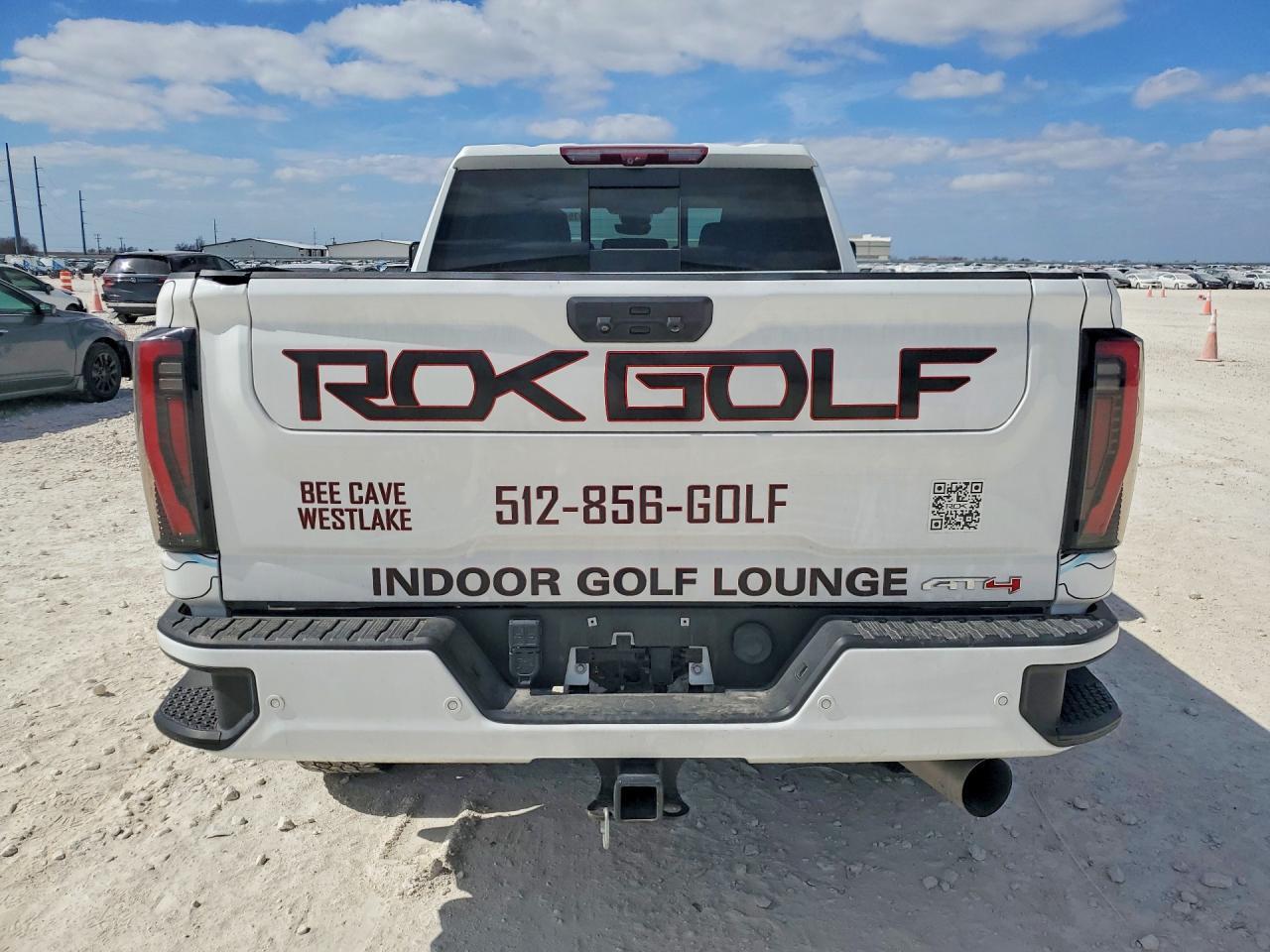 2024 GMC Sierra K2500 AT4