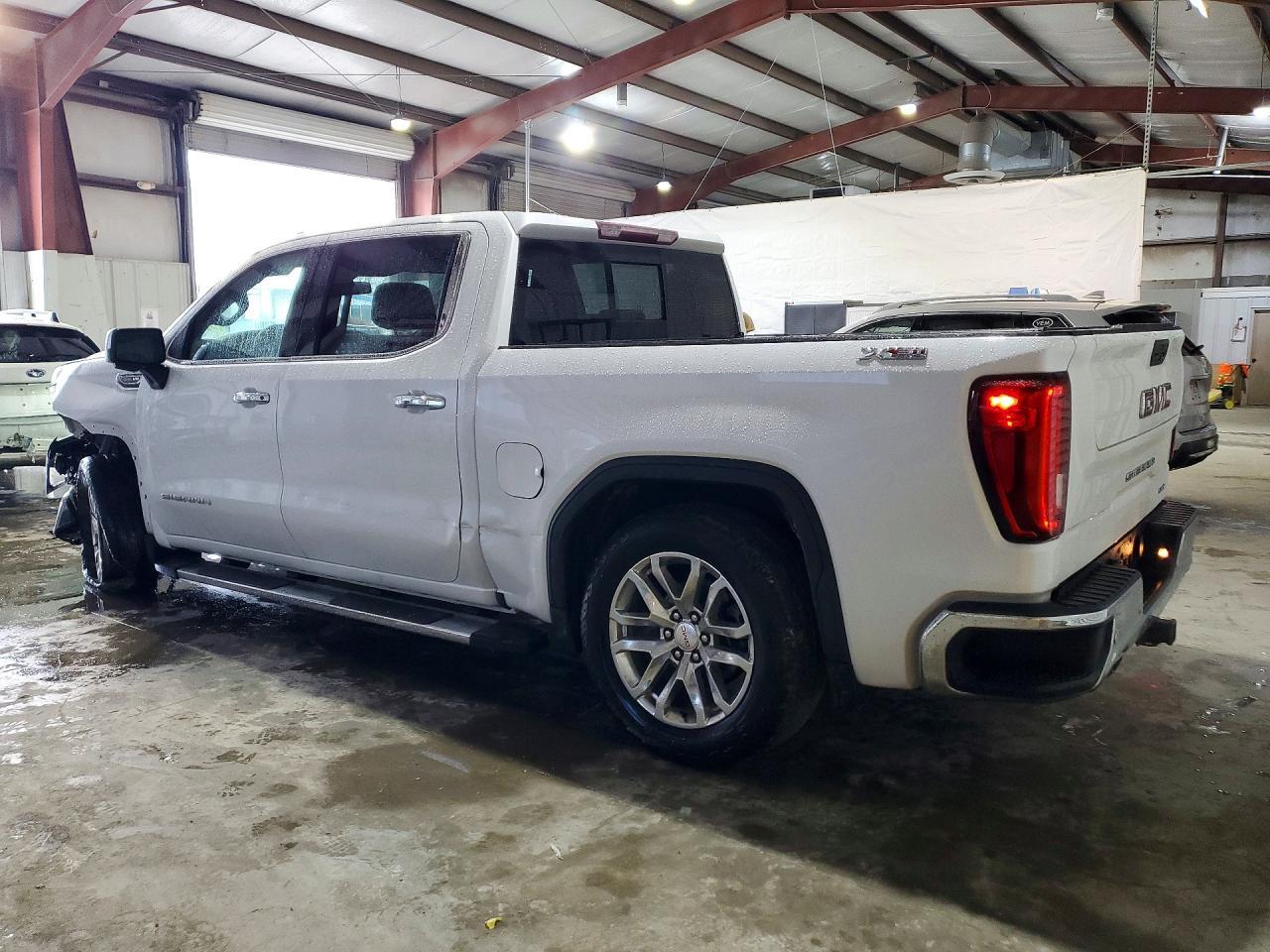 2021 GMC Sierra K1500 SLT