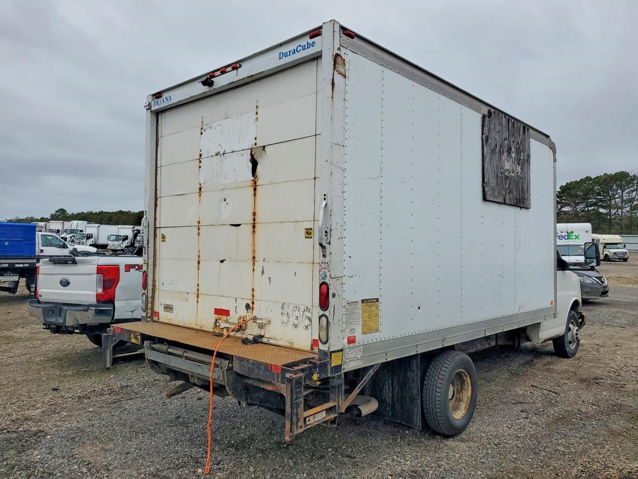 2008 Chevrolet Express BOX Truck