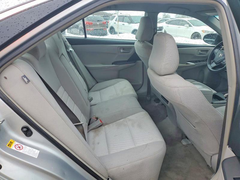 2016 Toyota Camry le