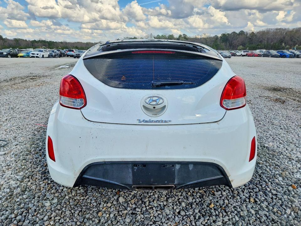 2016 Hyundai Veloster Base