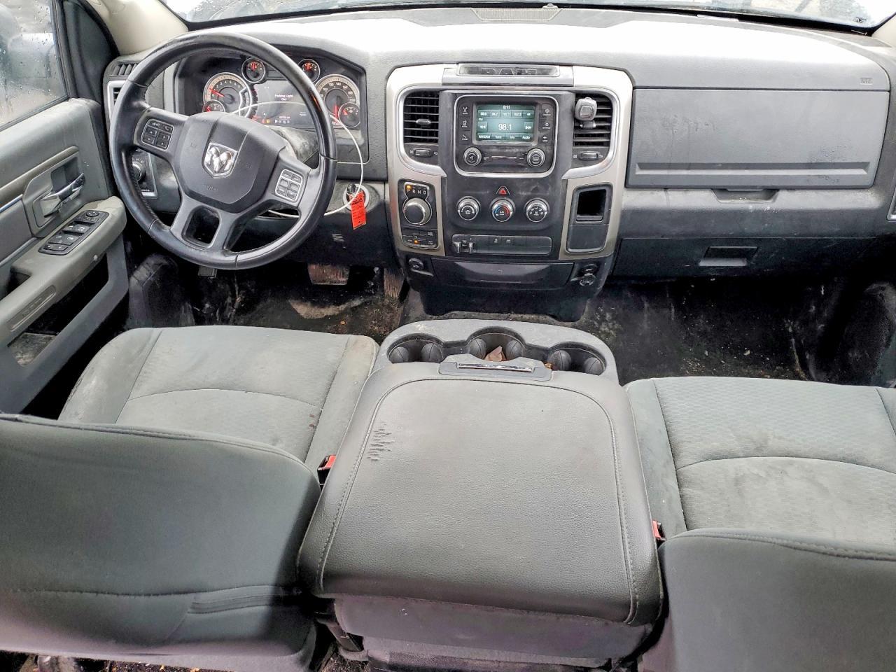 2016 Dodge RAM 1500 SLT