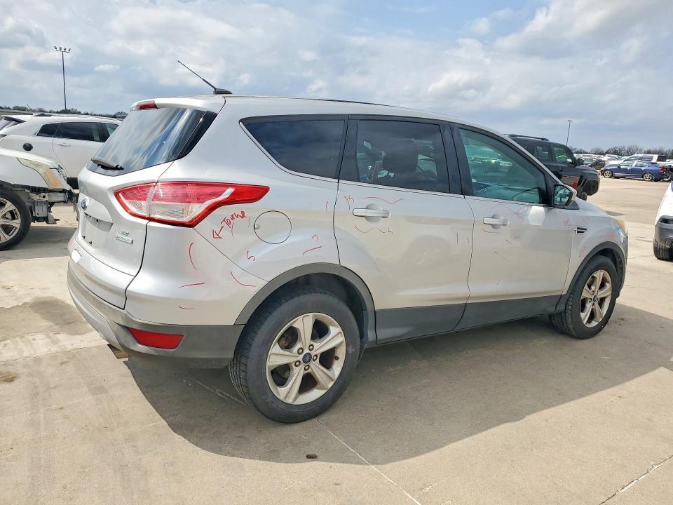 2015 Ford Escape se