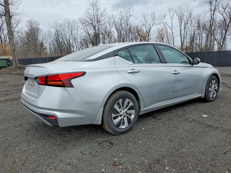 2020 Nissan Altima 2.5 s