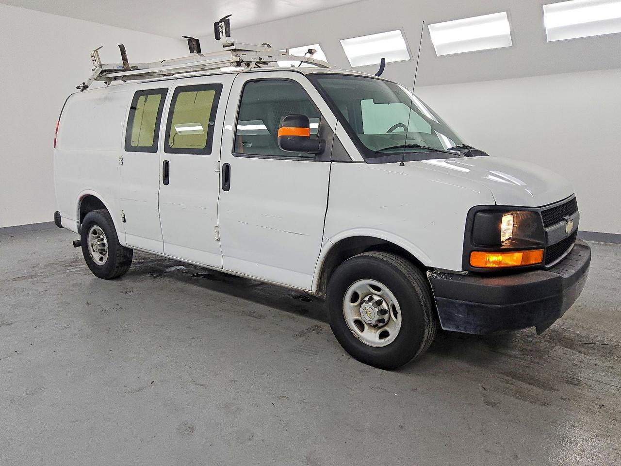 2013 Chev Express G2500