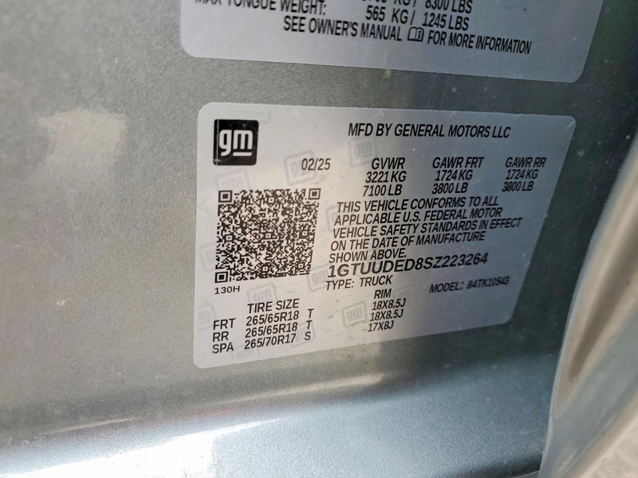 2025 GMC Sierra K1500 SLT