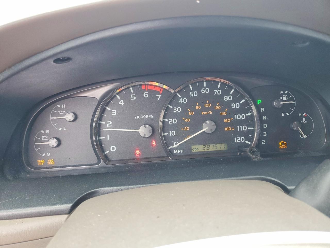 2005 Toyota Sequoia SR5
