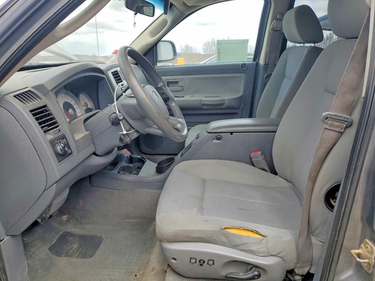 2006 Dodge Dakota Quad SLT