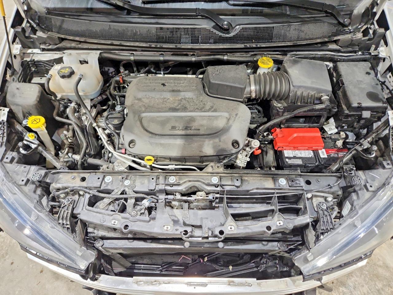 2024 Chrysler Voyager lx