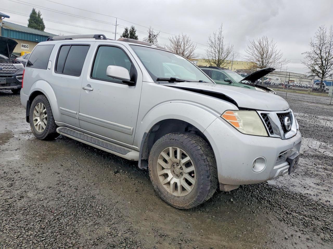 2011 Nissan Pathfinder s