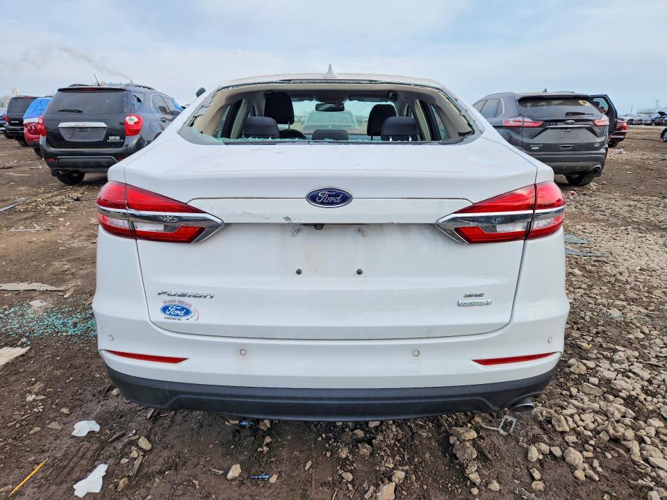 2020 Ford Fusion se