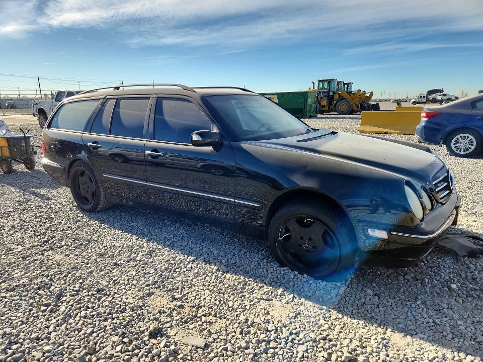 2001 Mercedes-Benz E 320