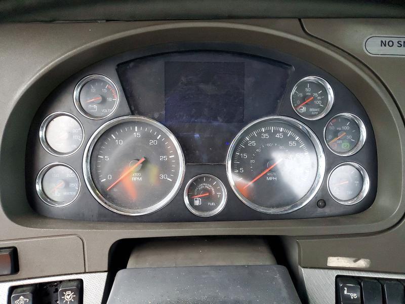 2015 Kenworth Construction T880