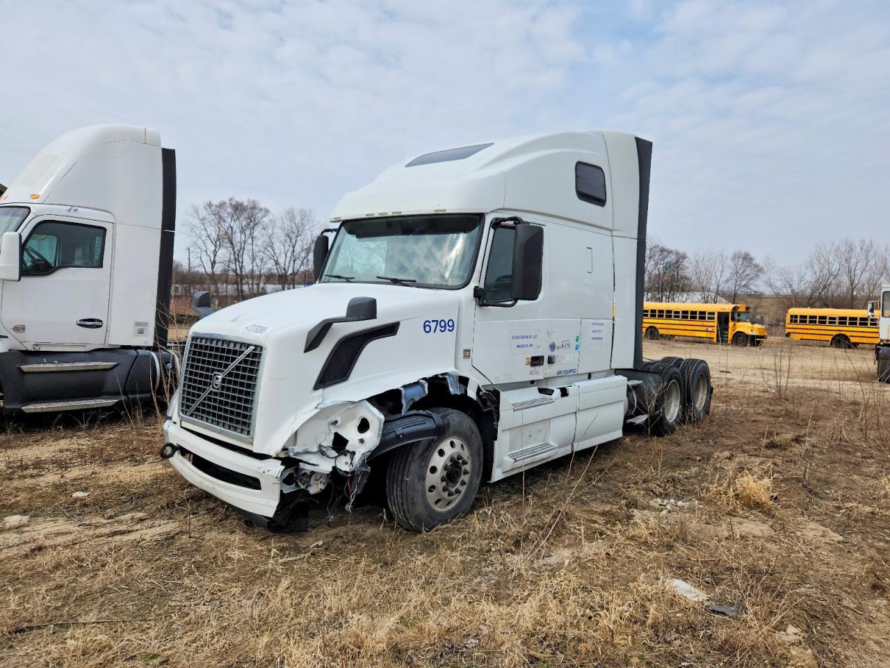 2016 Volv O VNL Semi Truck