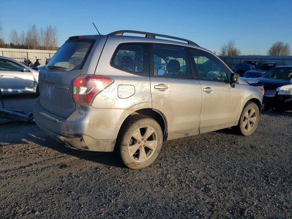2015 Subaru Forester 2.5i