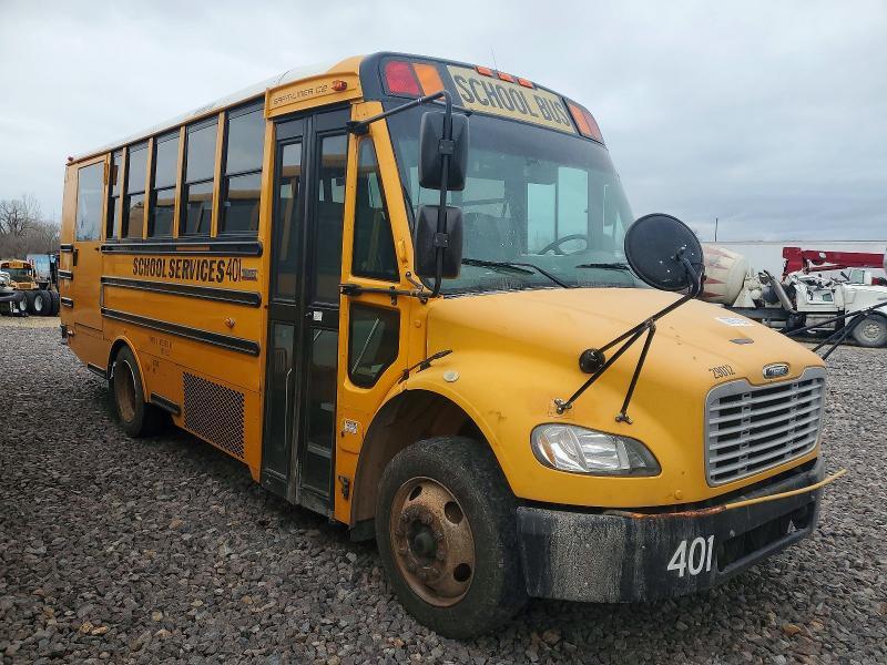2012 Freigliner 2012 Thomas SAF-T-LINER C2-School Bus