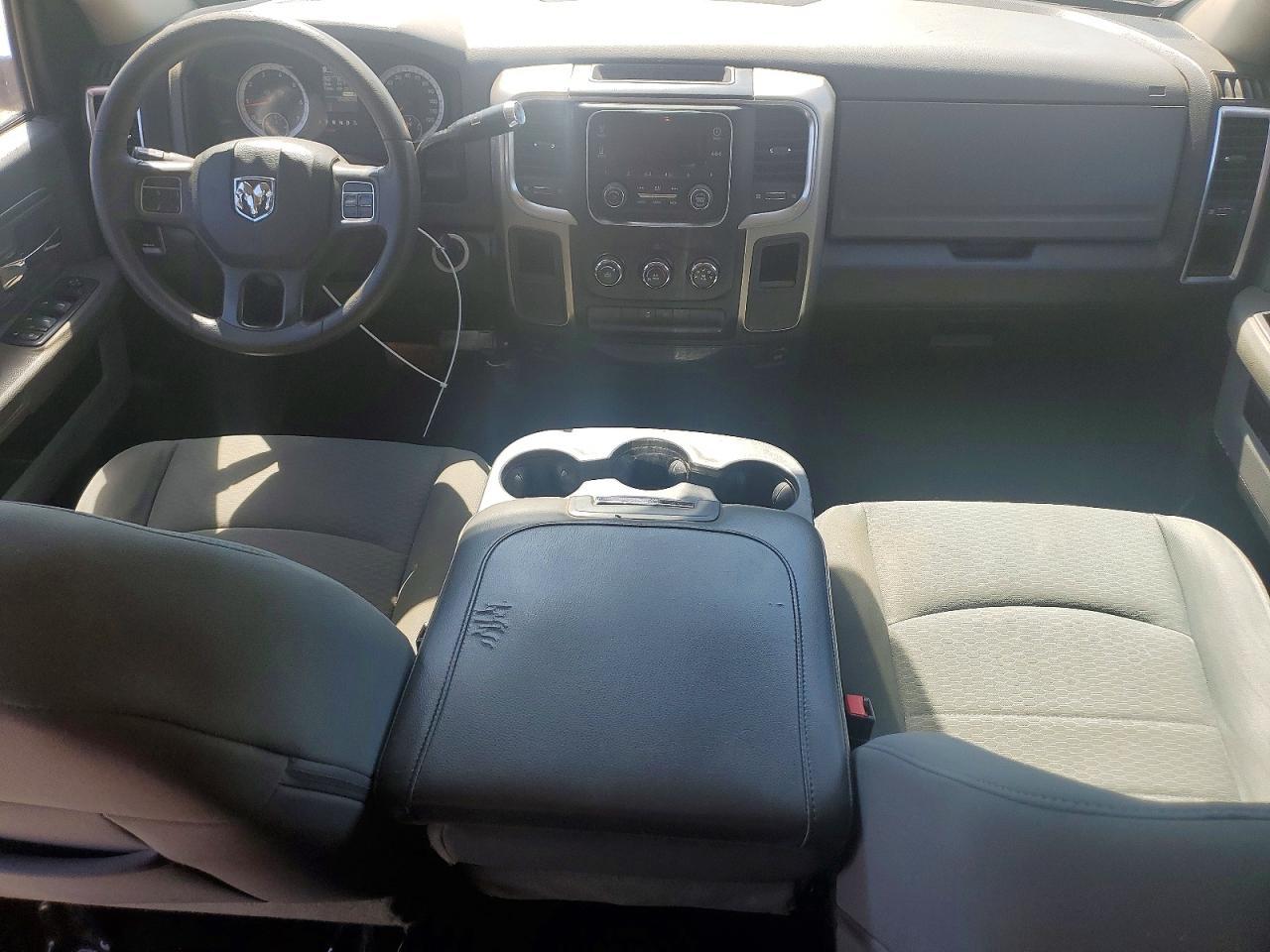 2013 Dodge RAM 1500 SLT