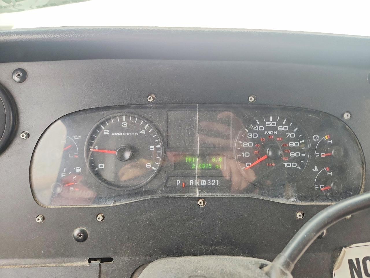 2015 Ford Commercial Chassis Delivery Truck