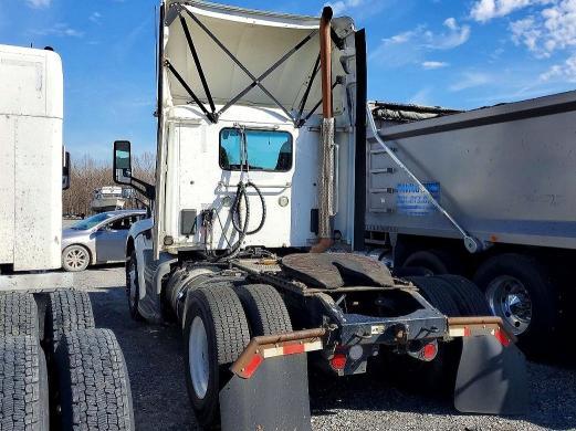 2018 Peterbilt 579 Semi Truck