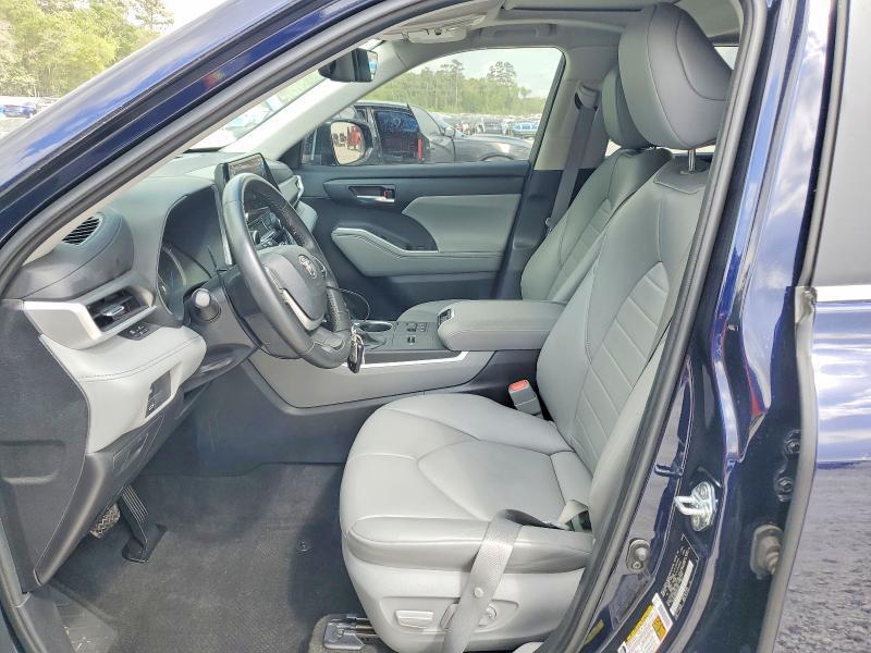 2023 Toyota Highlander Hybrid xle
