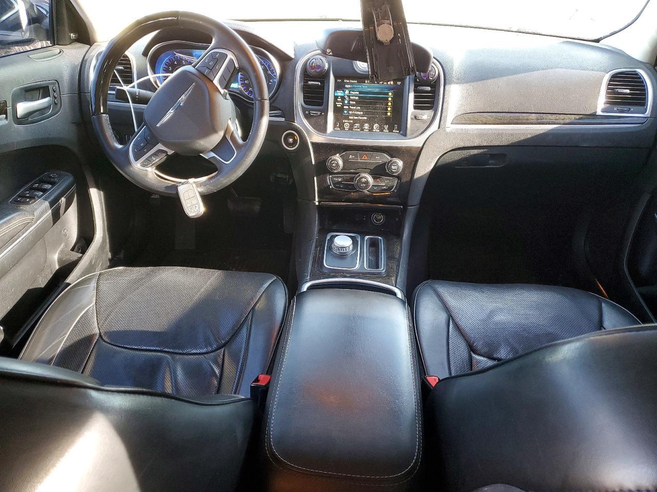 2016 Chrysler 300c