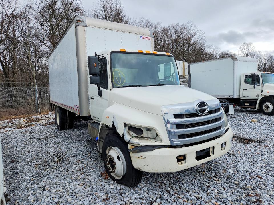 2015 Hino 258/268 BOX Truck