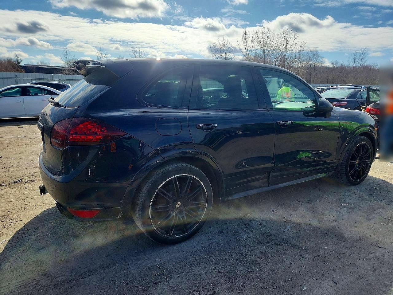 2013 Porsche Cayenne gts