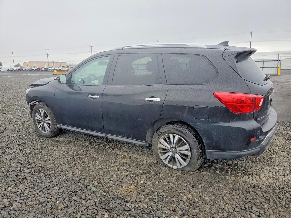 2019 Nissan Pathfinder sv
