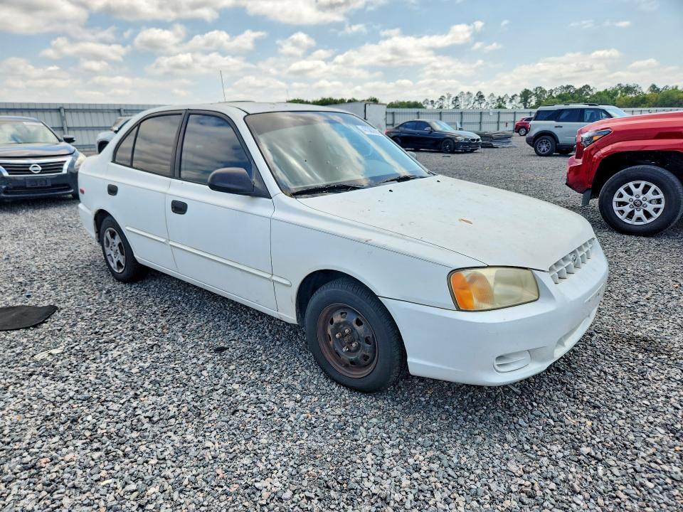 2002 Hyundai Accent gl