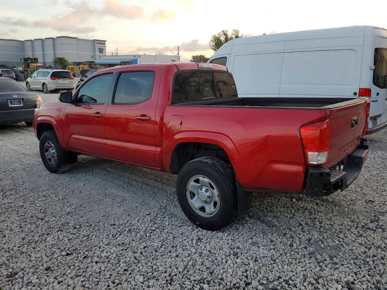 2019 Toyota Tacoma SR
