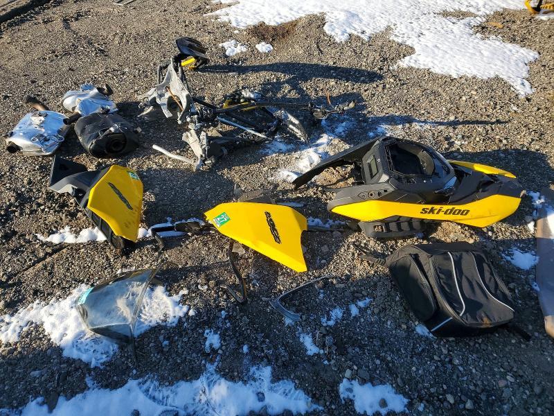 2024 Skidoo 2024 SKI-DOO Snowmobile