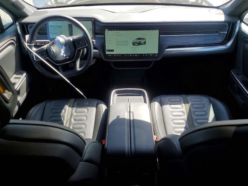2025 Rivian R1S Adventure