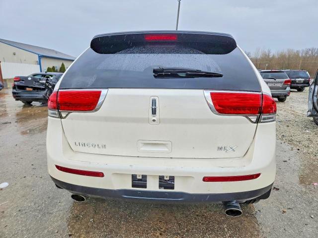 2012 Lincoln Townhouse MKX