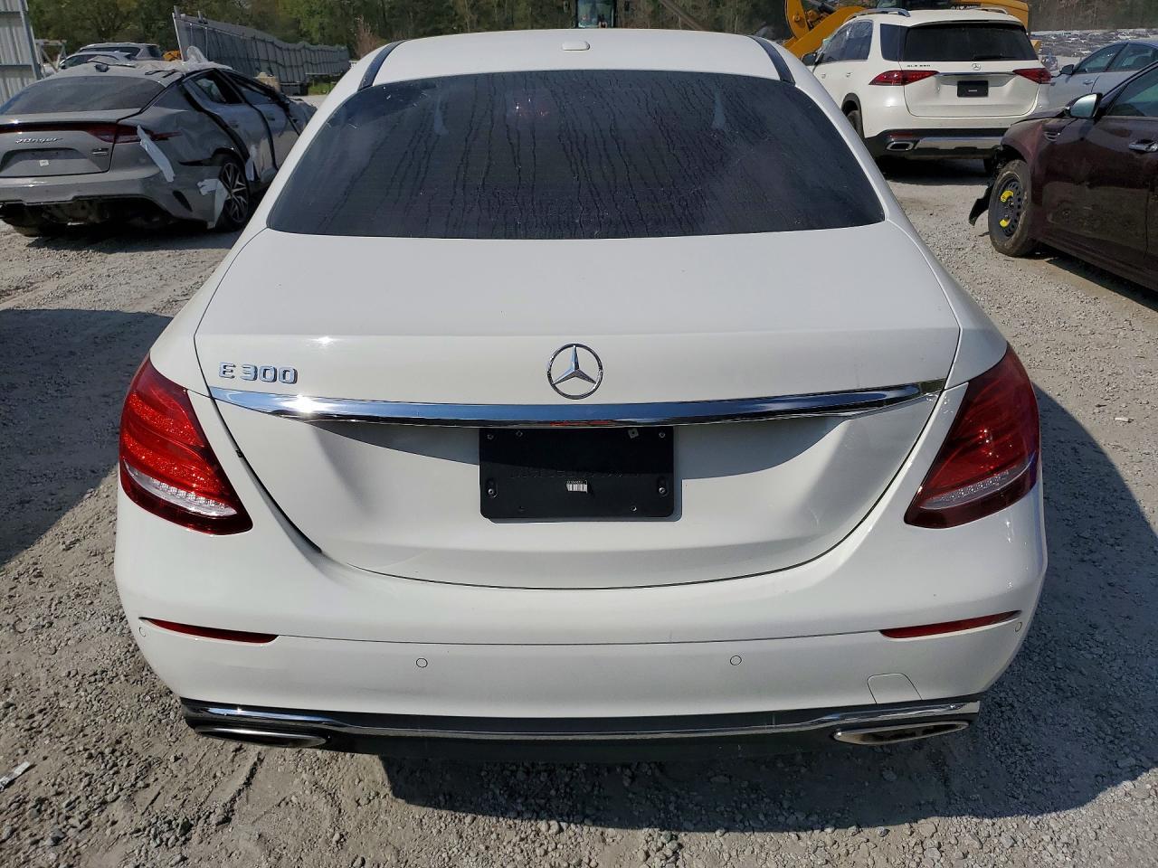 2018 Mercedes-Benz E 300
