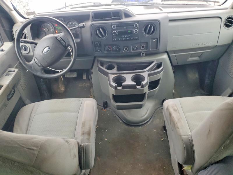 2010 Ford Econoline E350 Super Duty Wagon