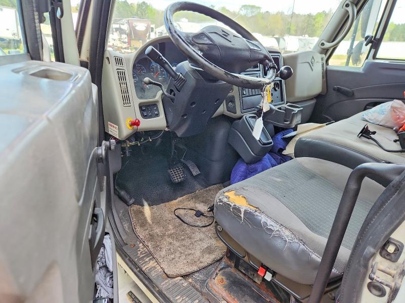 2011 International 4300 BOX Truck