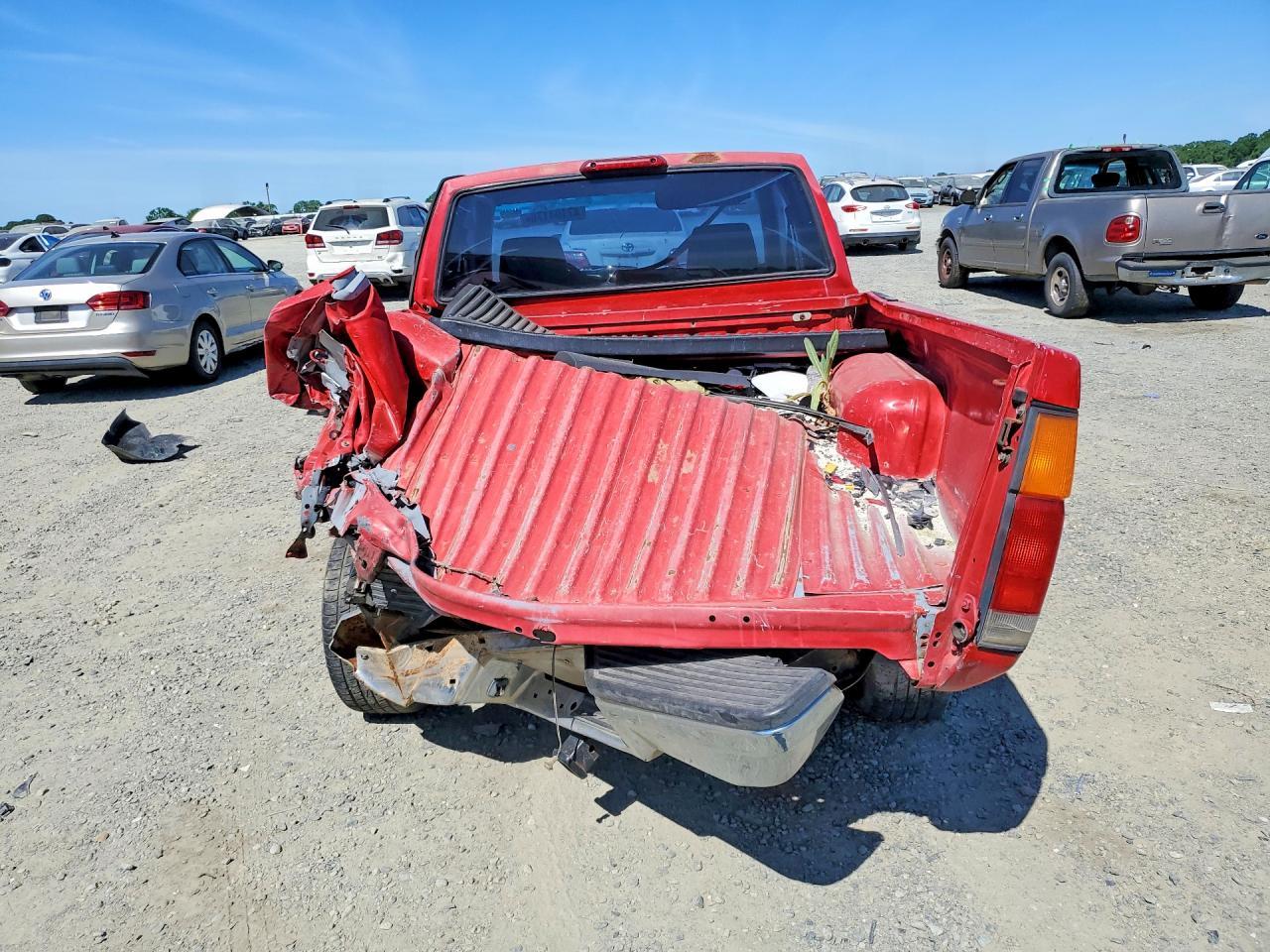 1997 Nissan Truck XE