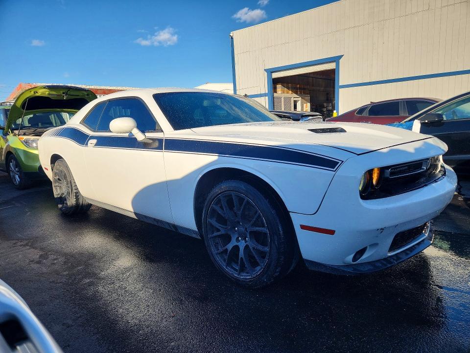 2017 Dodge Challenger sxt