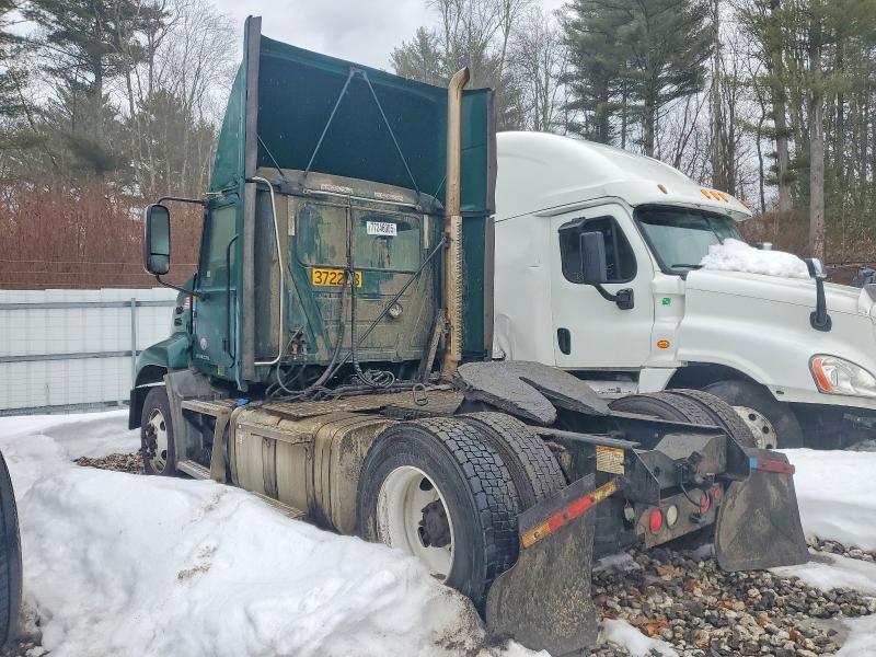 2018 Mack CX612 Semi Truck