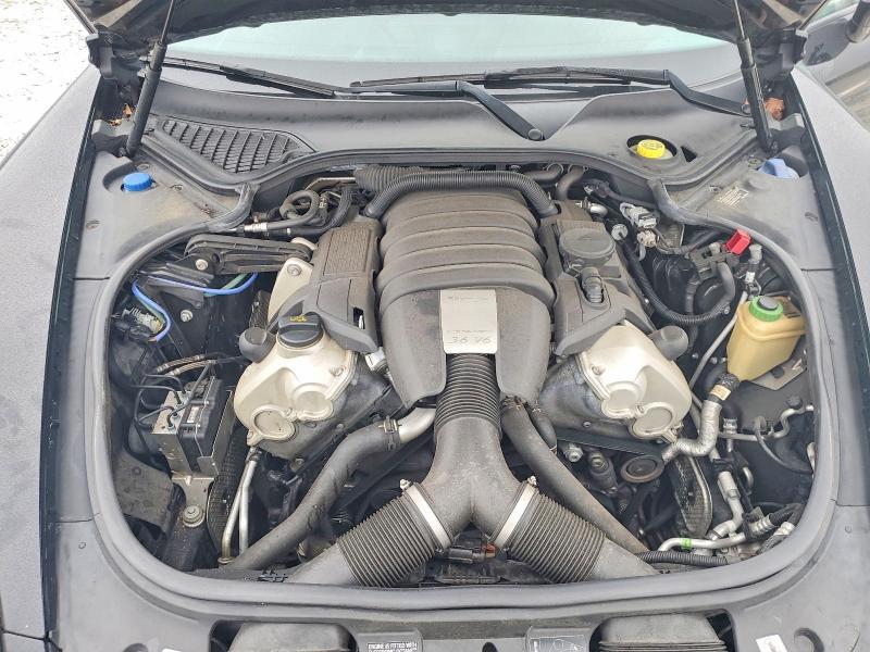 2015 Porsche Panamera 2