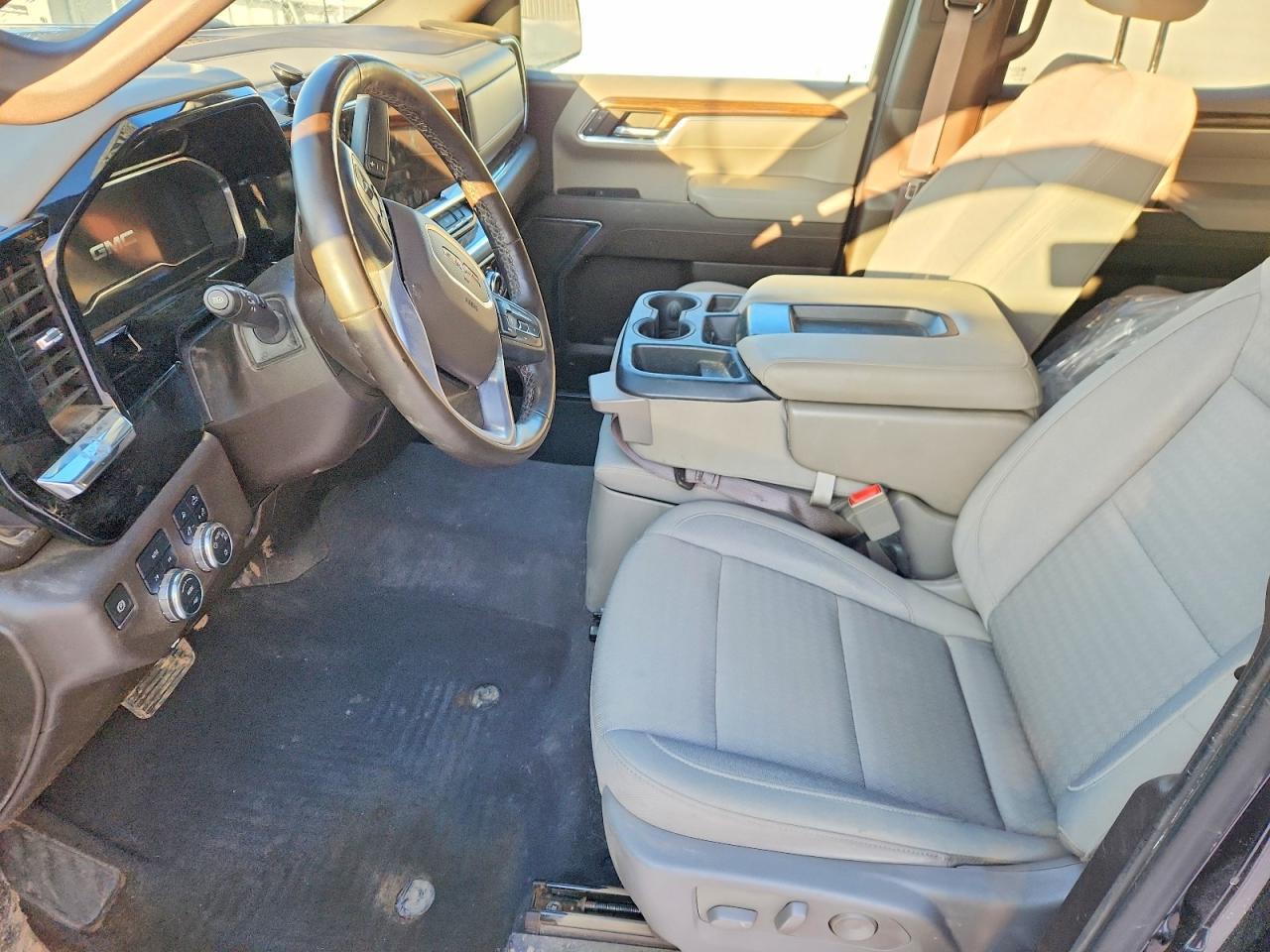2024 GMC Sierra K1500 SLE