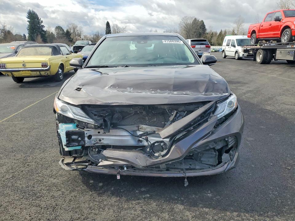 2018 Toyota Camry xle V6