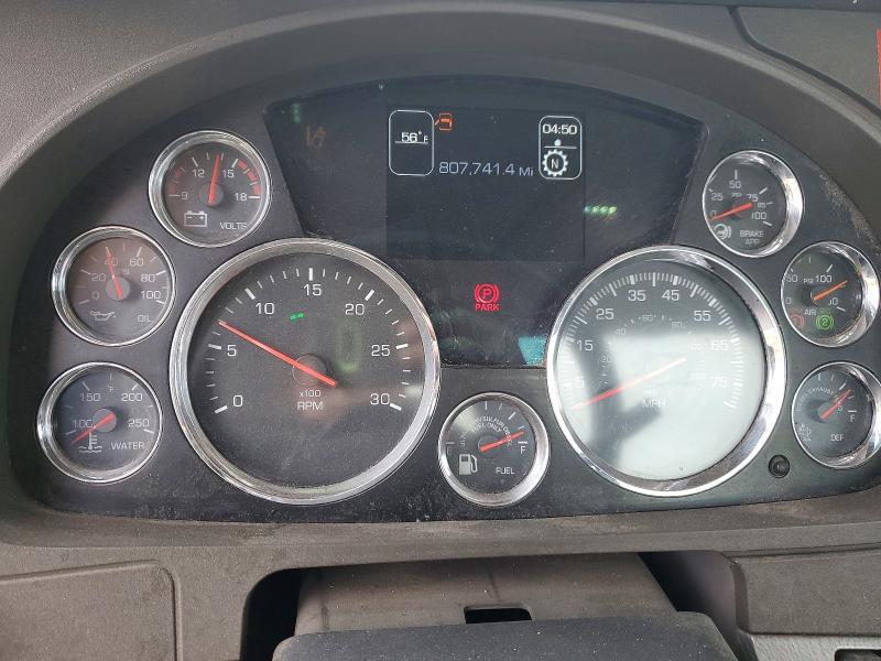 2017 Kenworth T680 Semi Truck