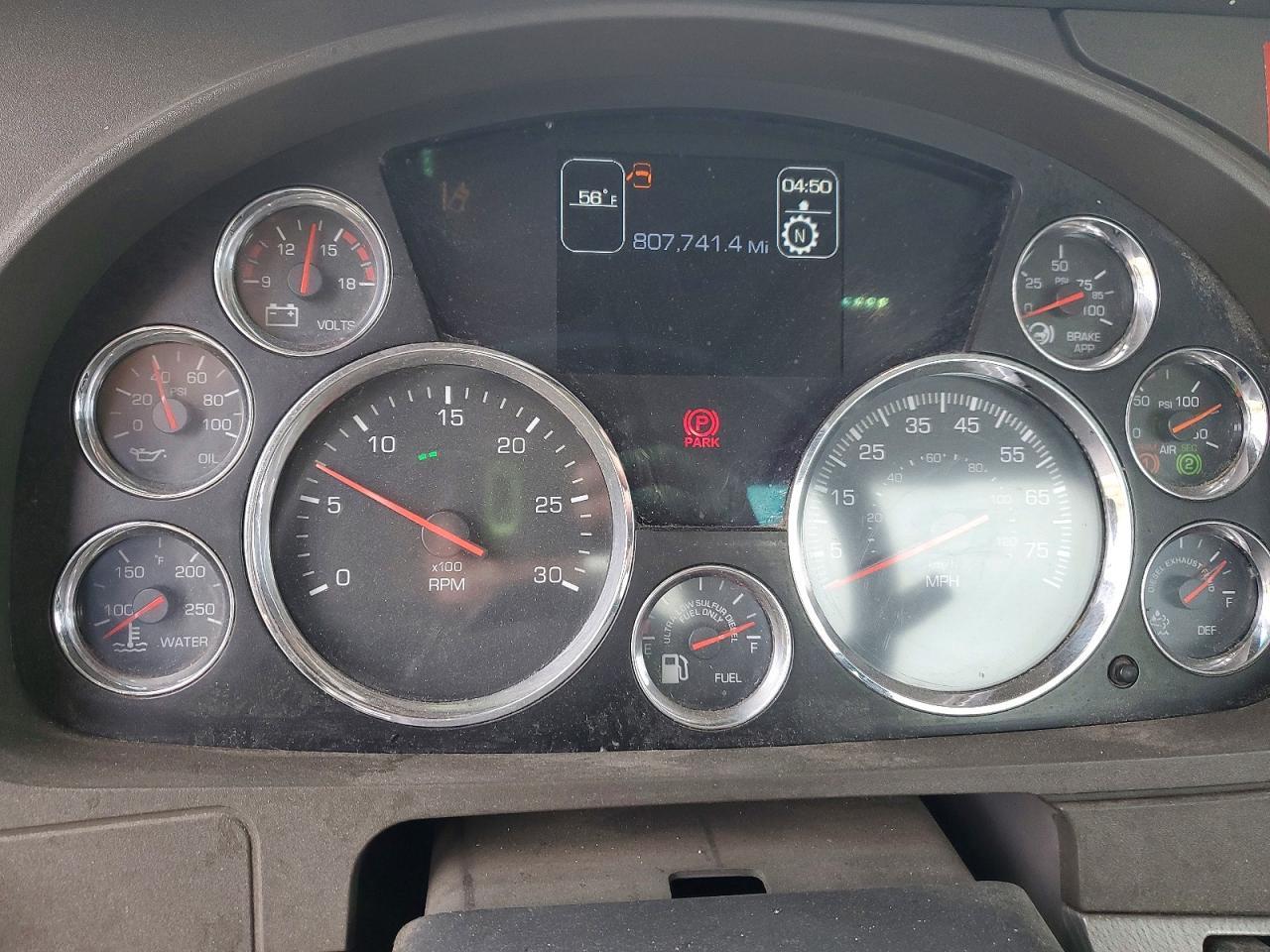 2017 Kenworth T680 Semi Truck