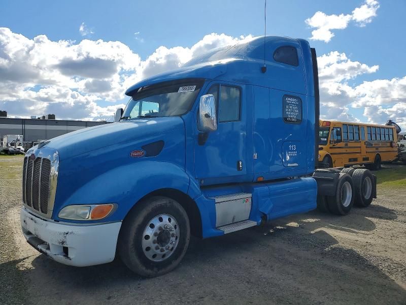2010 Peterbilt Tractor 2010 Peterbilt 387 Semi Truck