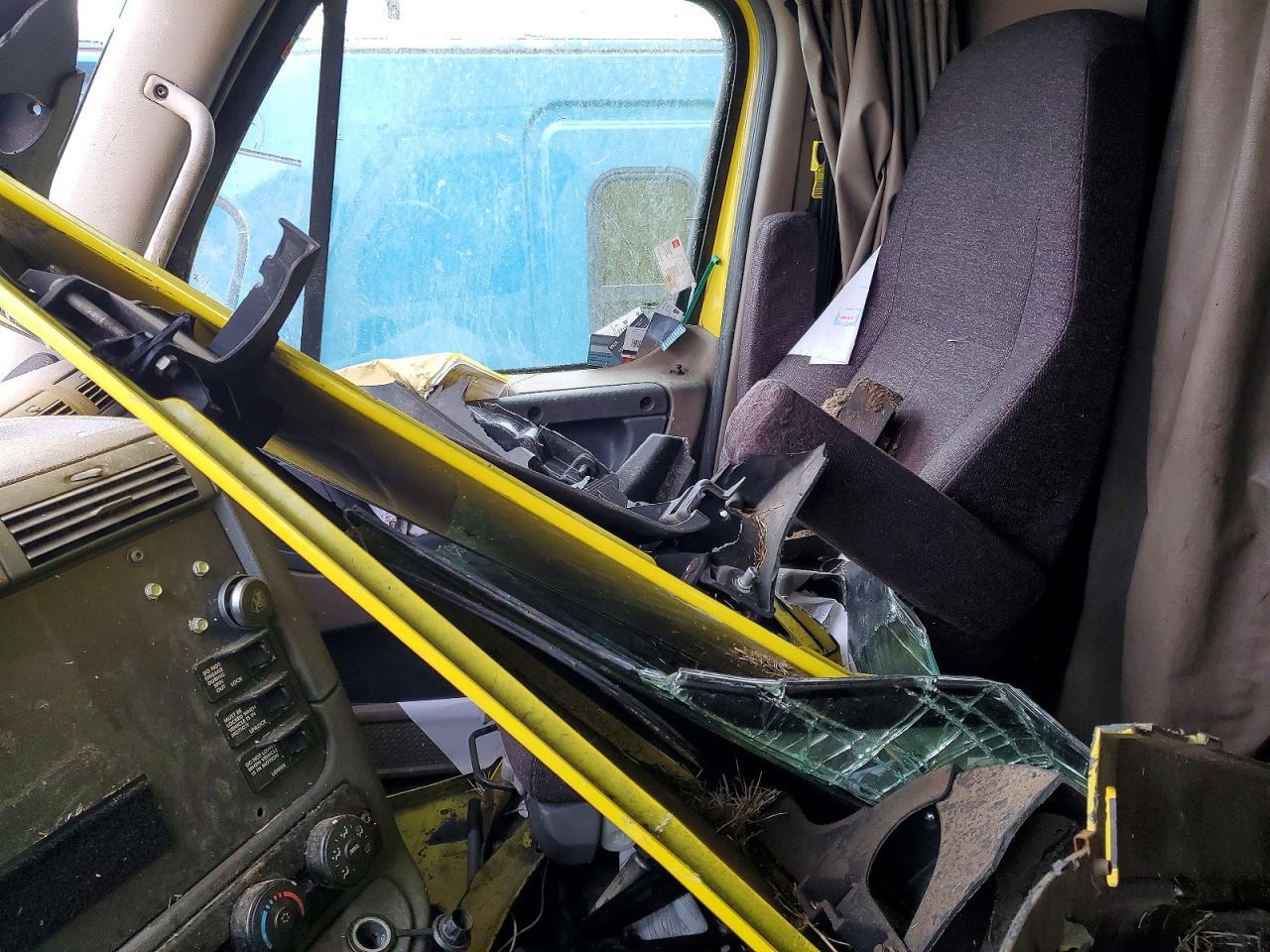 2017 Freigliner 2017 Freightliner Cascadia 125 Sleeper Cab Semi TR