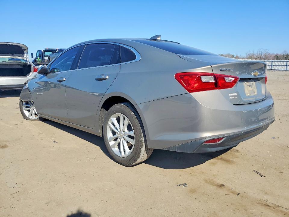 2017 Chev Malibu lt