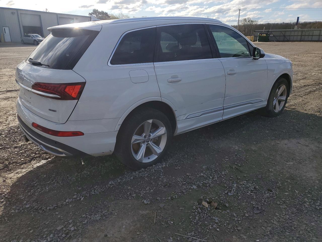2020 Audi Q7 Premium