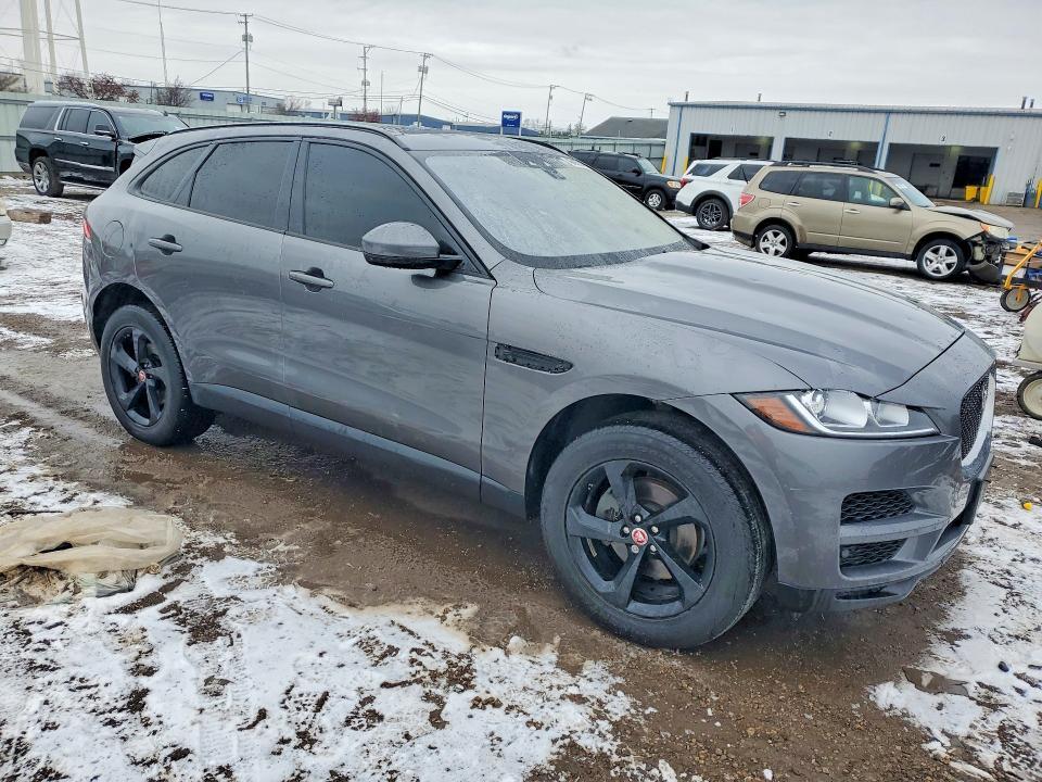 2017 Jaguar F-pace Premium